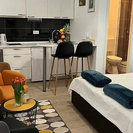 Noa Old Town - - First Floor Apartmán